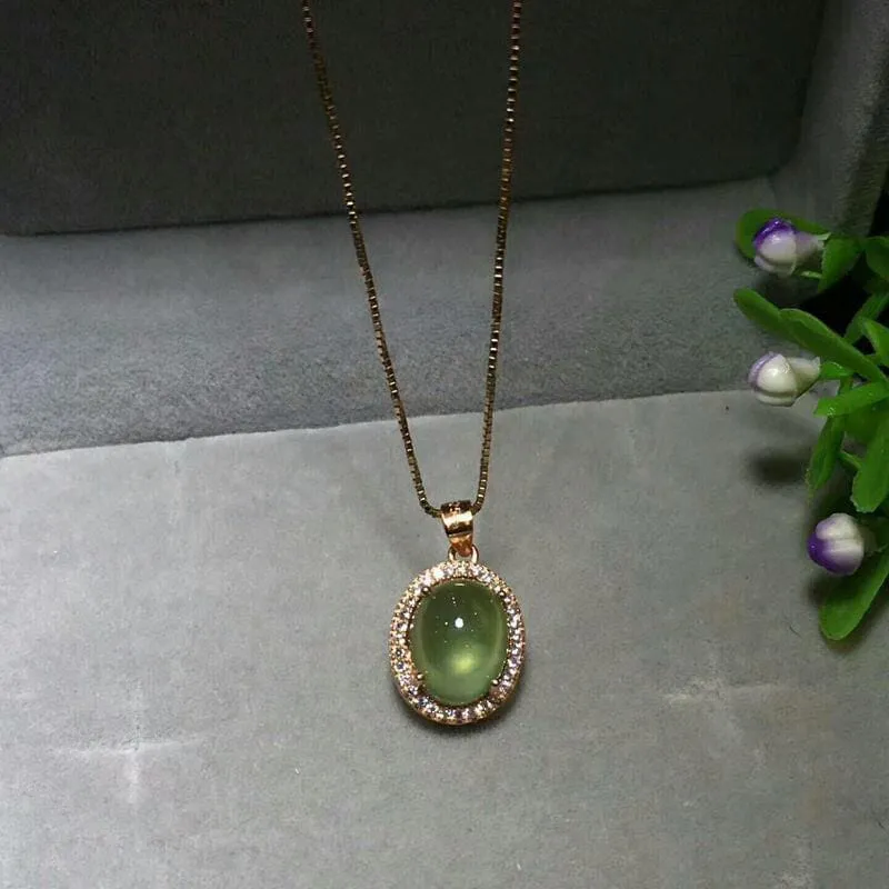 Exquisite Prehnite Pendant Necklace