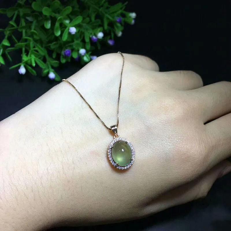 Exquisite Prehnite Pendant Necklace