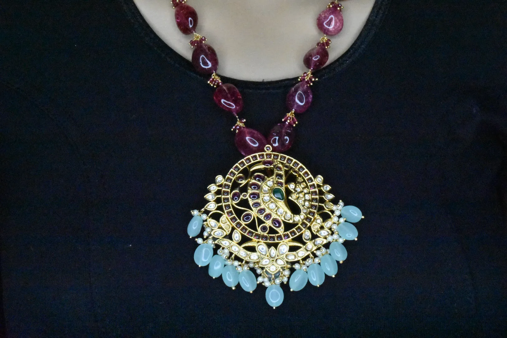 Kempu Embellished Pendent With Ruby Necklace