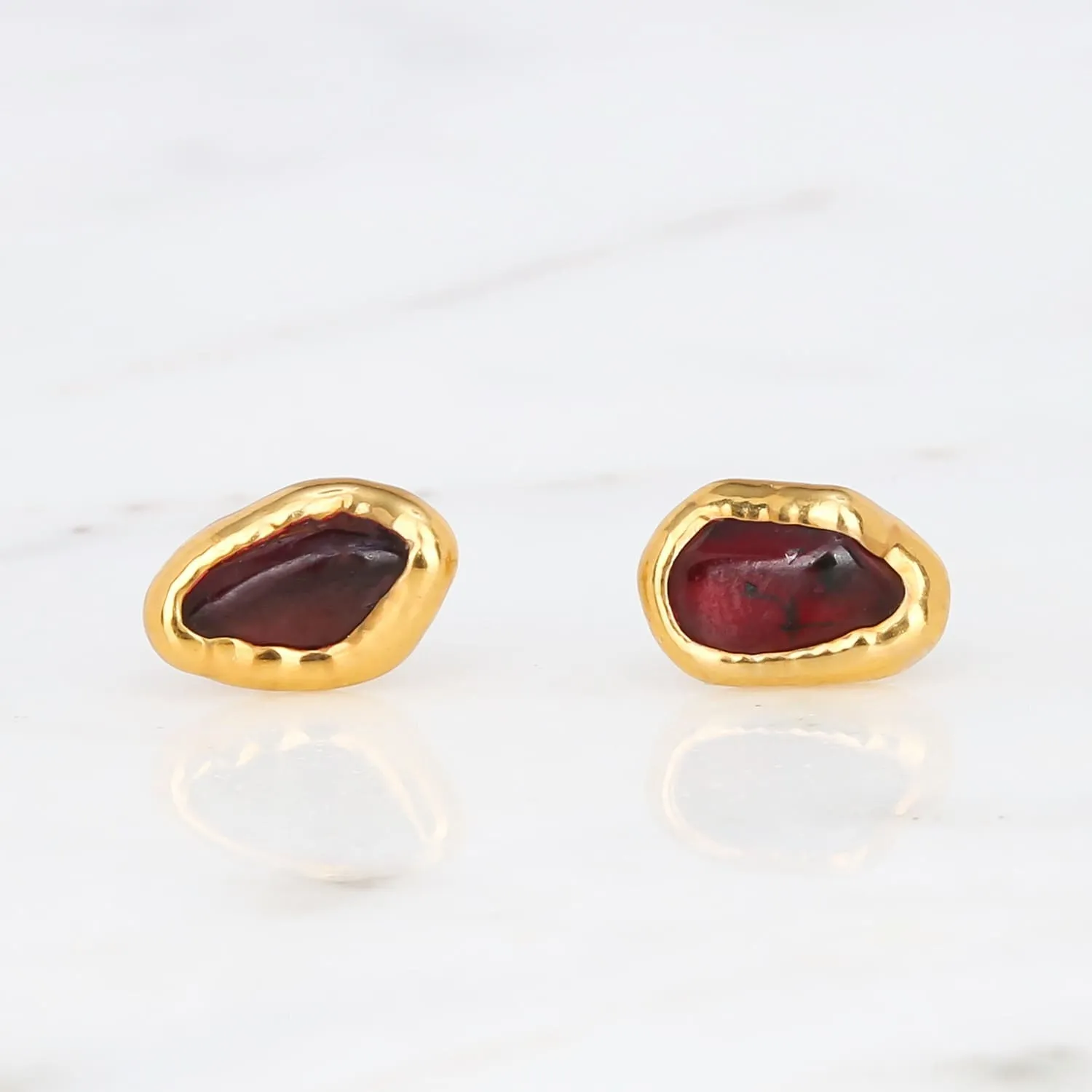 Raw Garnet Stud Earrings in Yellow Gold